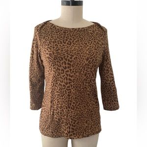 Brand Unknown women’s brown leopard print shirt size small 3/4” sleeves
